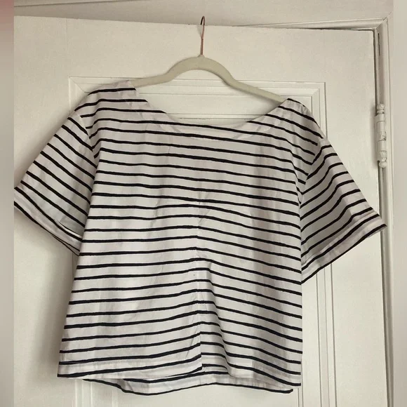 *HP* J. Crew, black and white striped crop top, XL - Picture 10 of 10